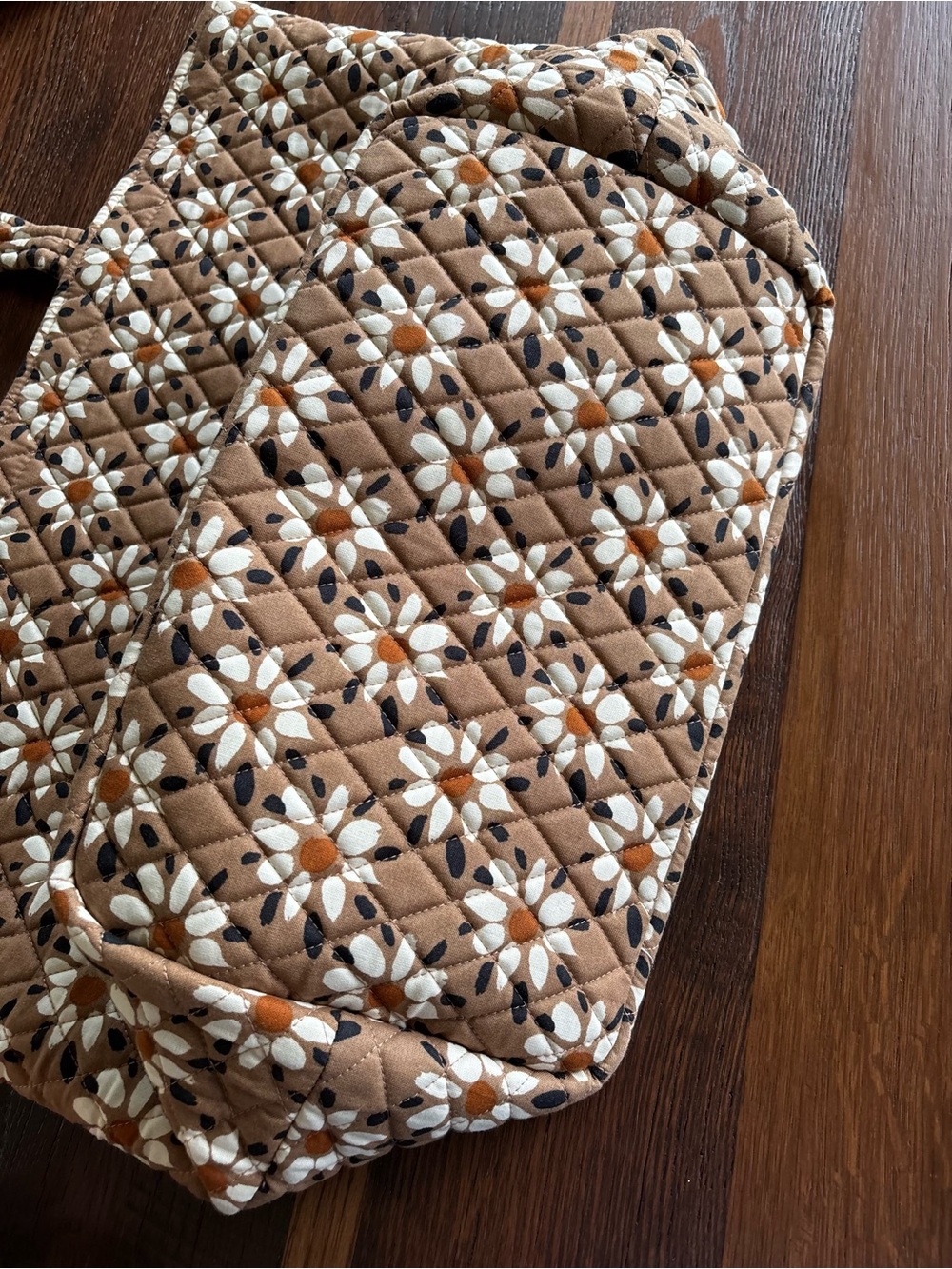 EUC Vera Bradley Grand Tote Bag, Venetian Flower Tiger’s Eye Quilted Essential - Picture 5 of 15